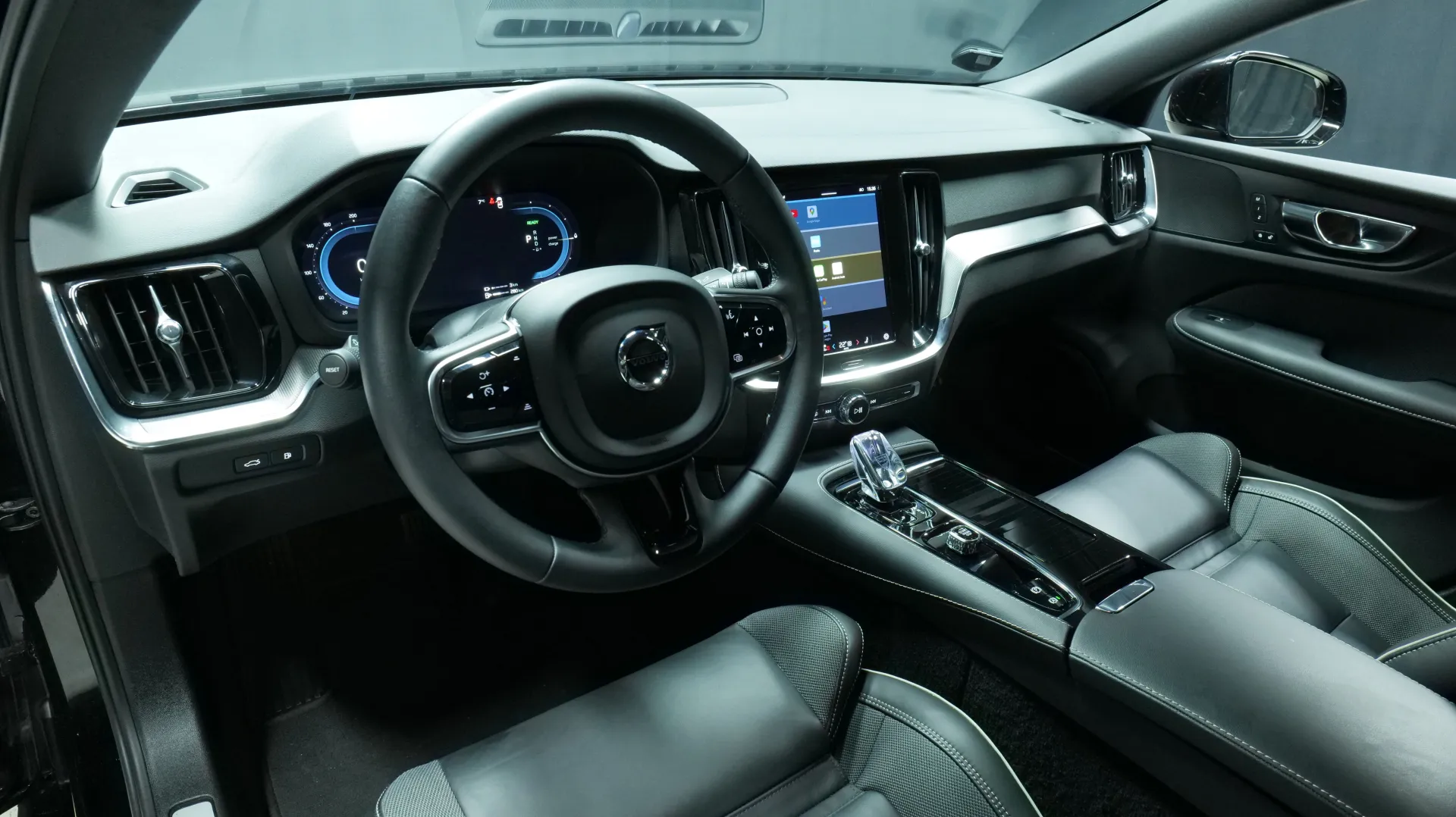 Autokuva 11 - FSM-449