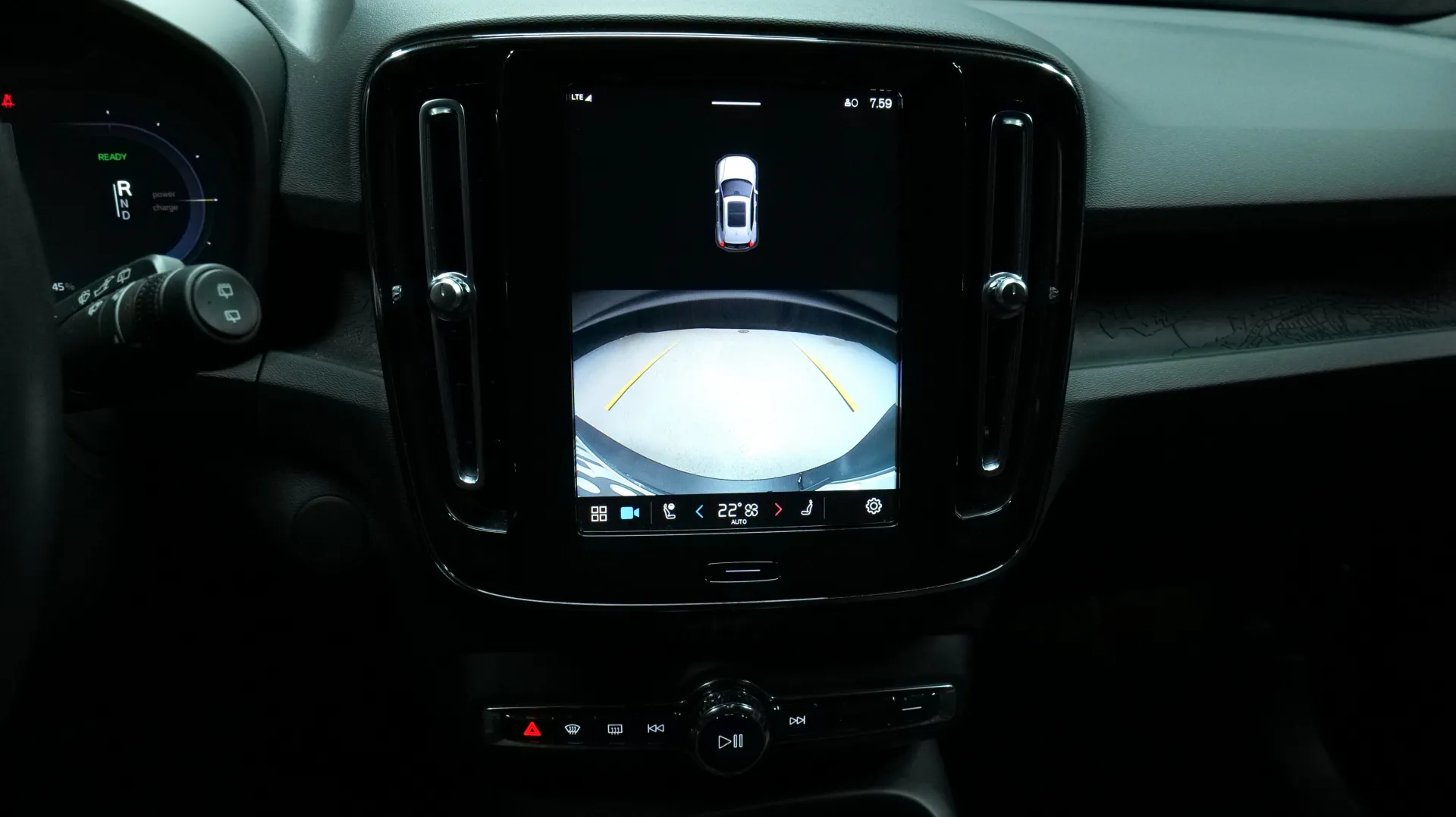 Autokuva 7 - FSM-893