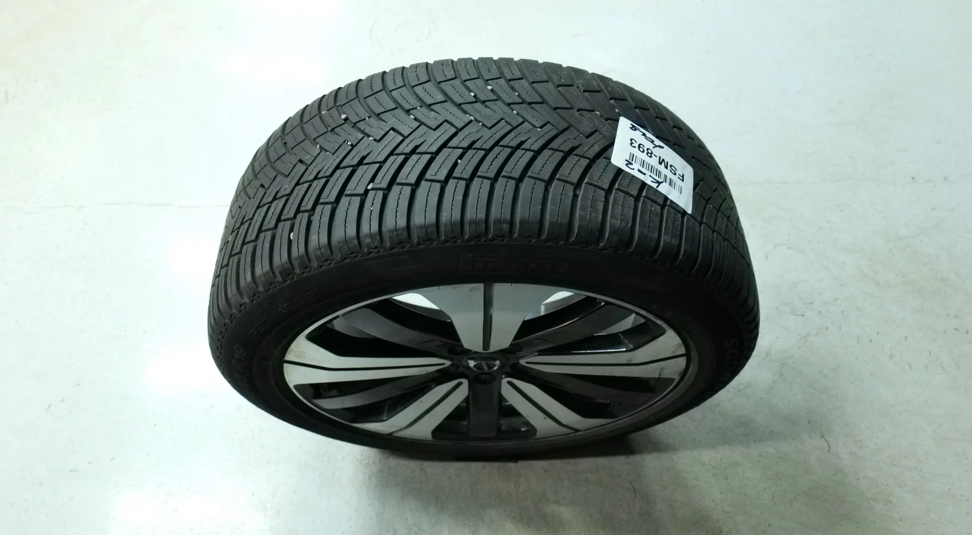 Autokuva 19 - FSM-893