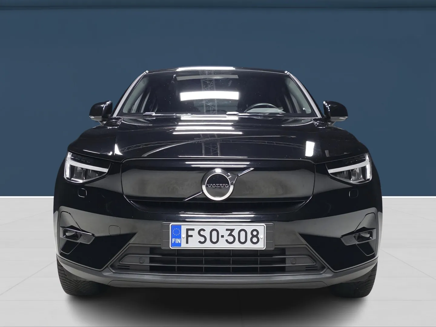 Autokuva 2 - FSO-308