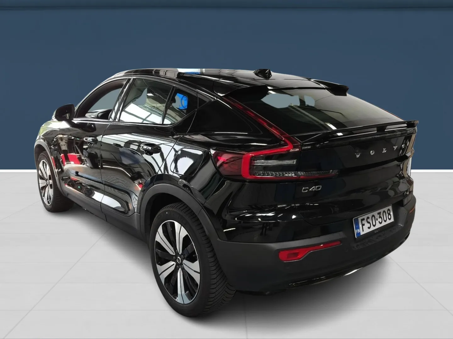 Autokuva 3 - FSO-308