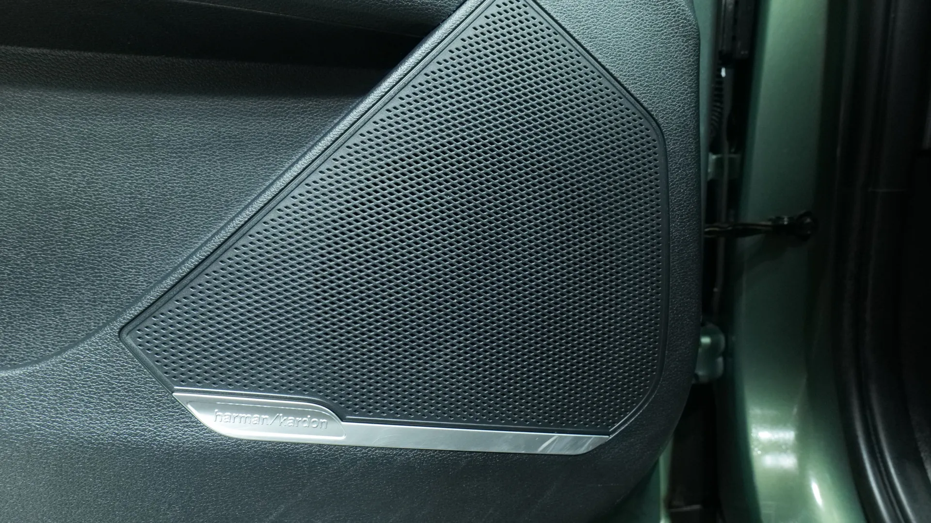 Autokuva 11 - FSO-712