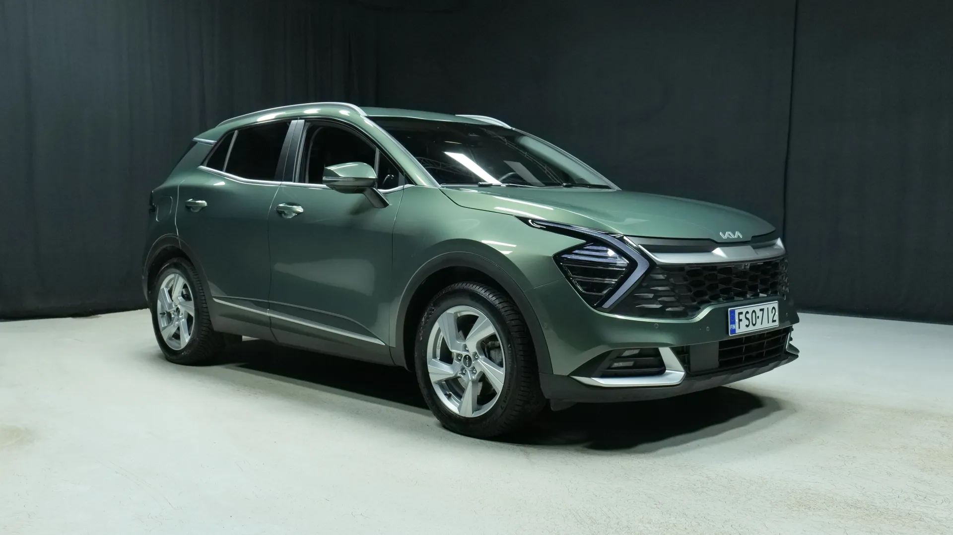 Autokuva 5 - FSO-712