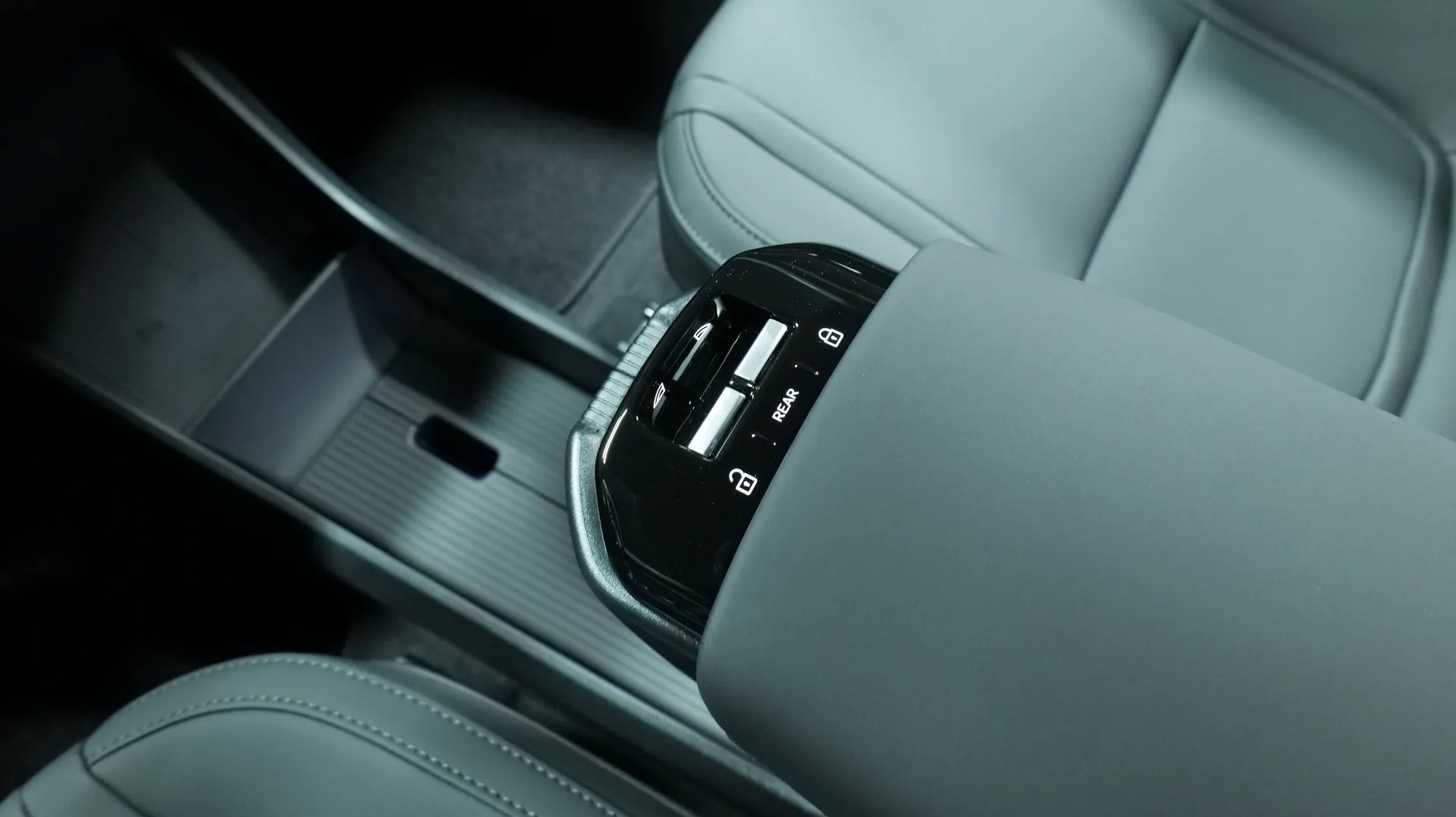 Autokuva 7 - FSR-134