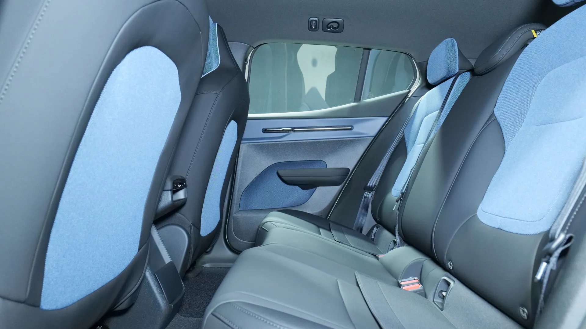 Autokuva 13 - FSR-134