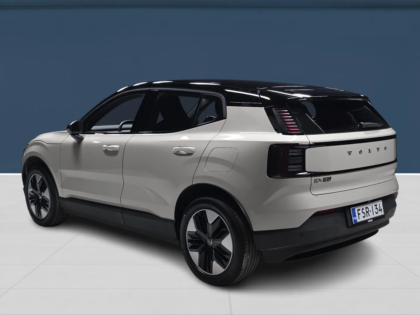 Autokuva 6 - FSR-134