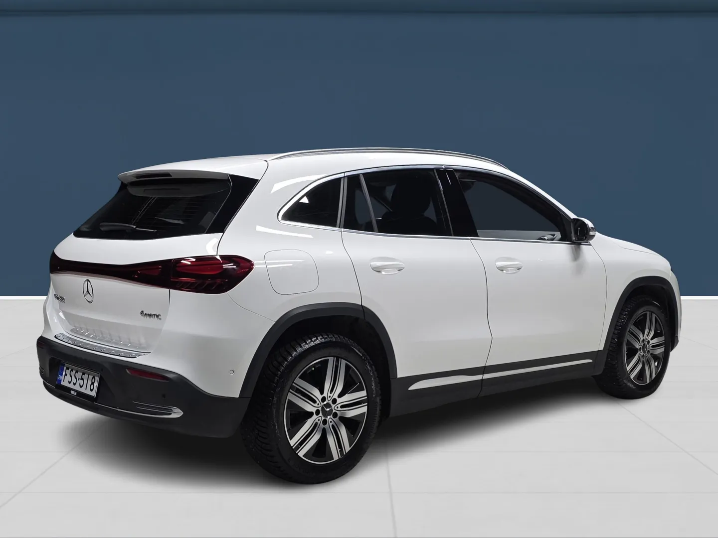 Autokuva 4 - FSS-518