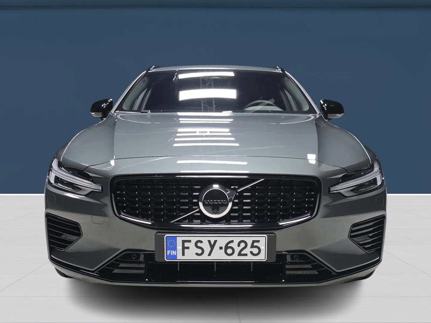 Autokuva 2 - FSY-625