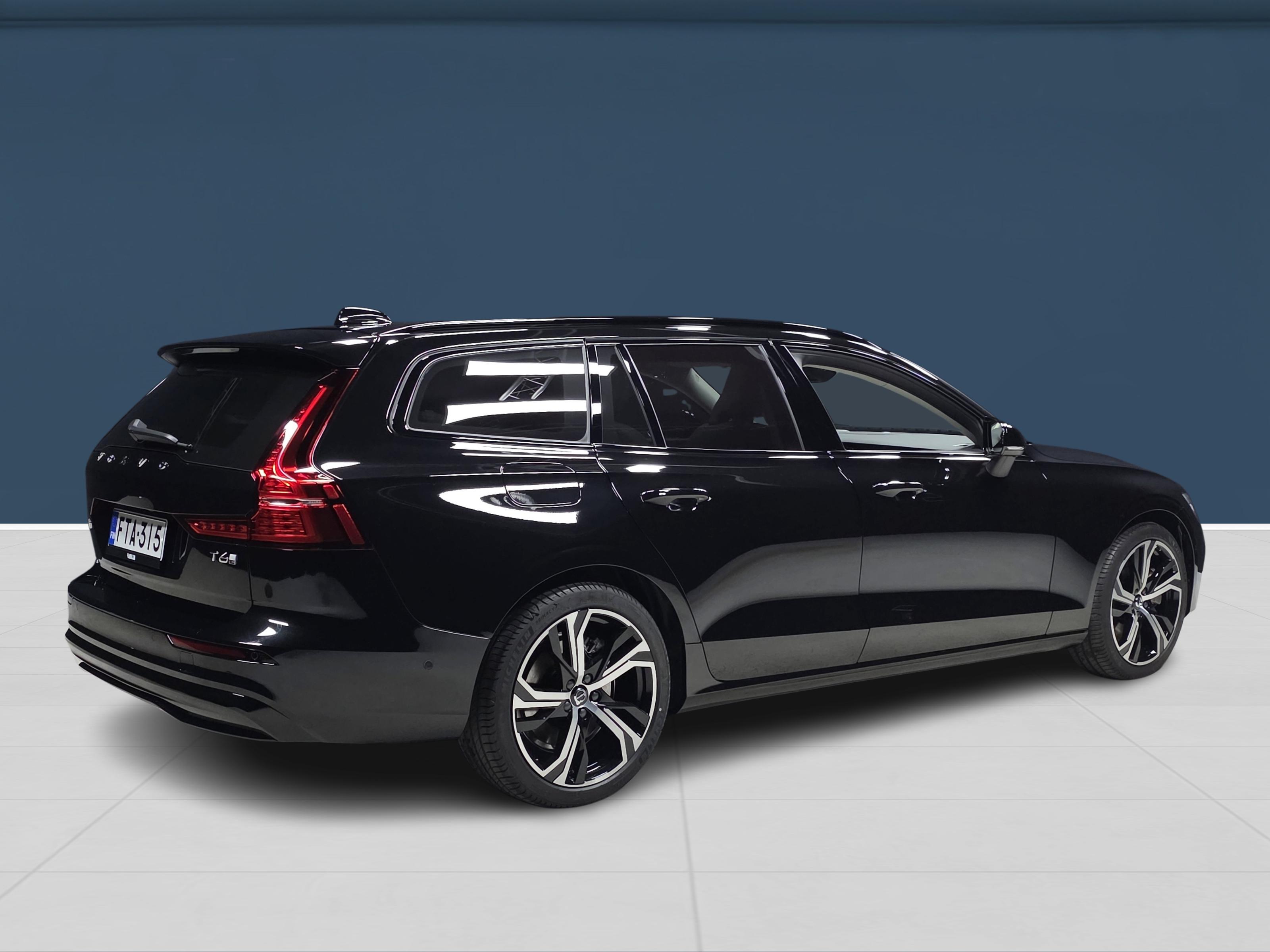 Volvo V60 T6 AWD Long Range Ultra Dark 2026, kuva 4/17