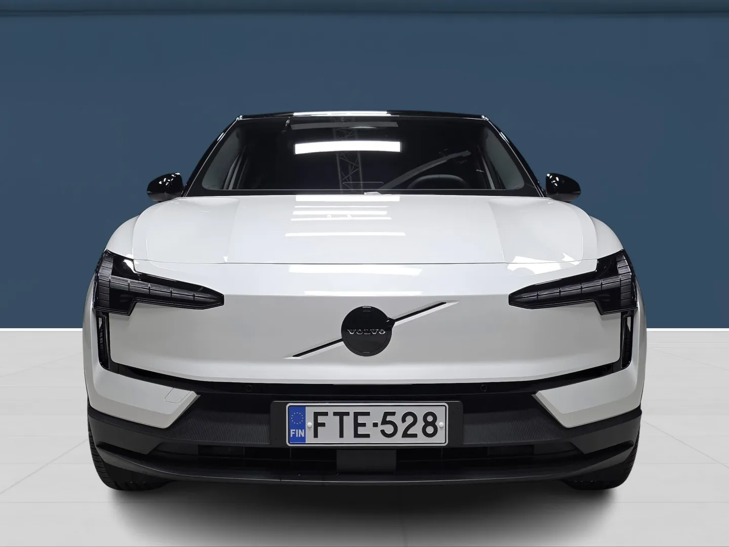 Autokuva 2 - FTE-528