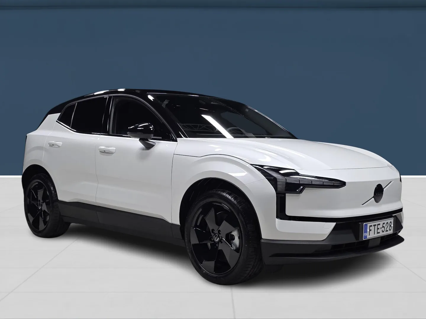 Autokuva 3 - FTE-528