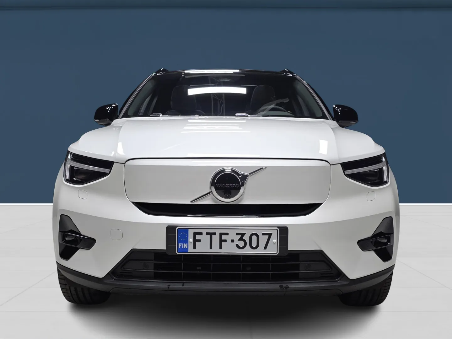 Autokuva 2 - FTF-307