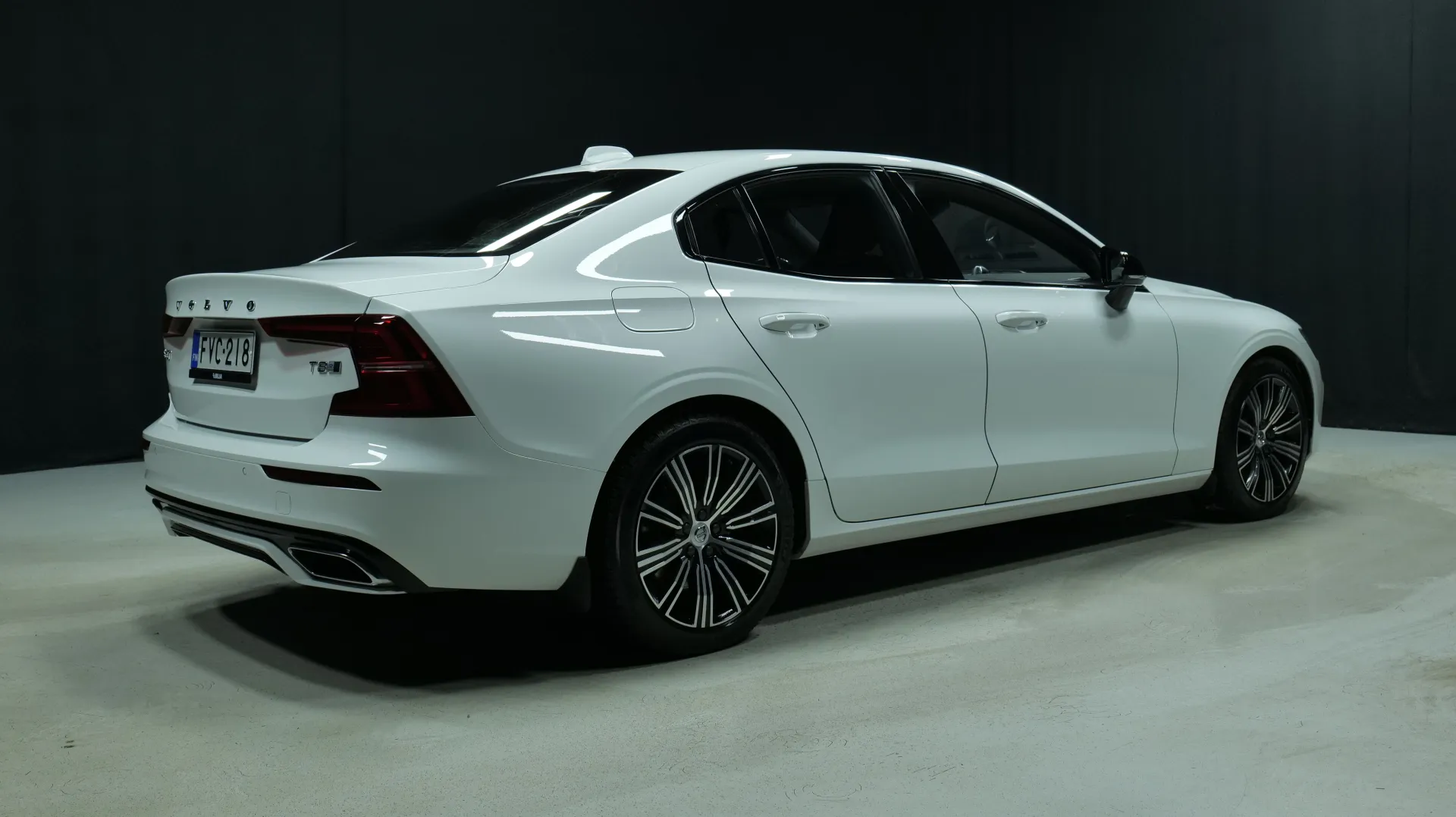 Autokuva 3 - FVC-218