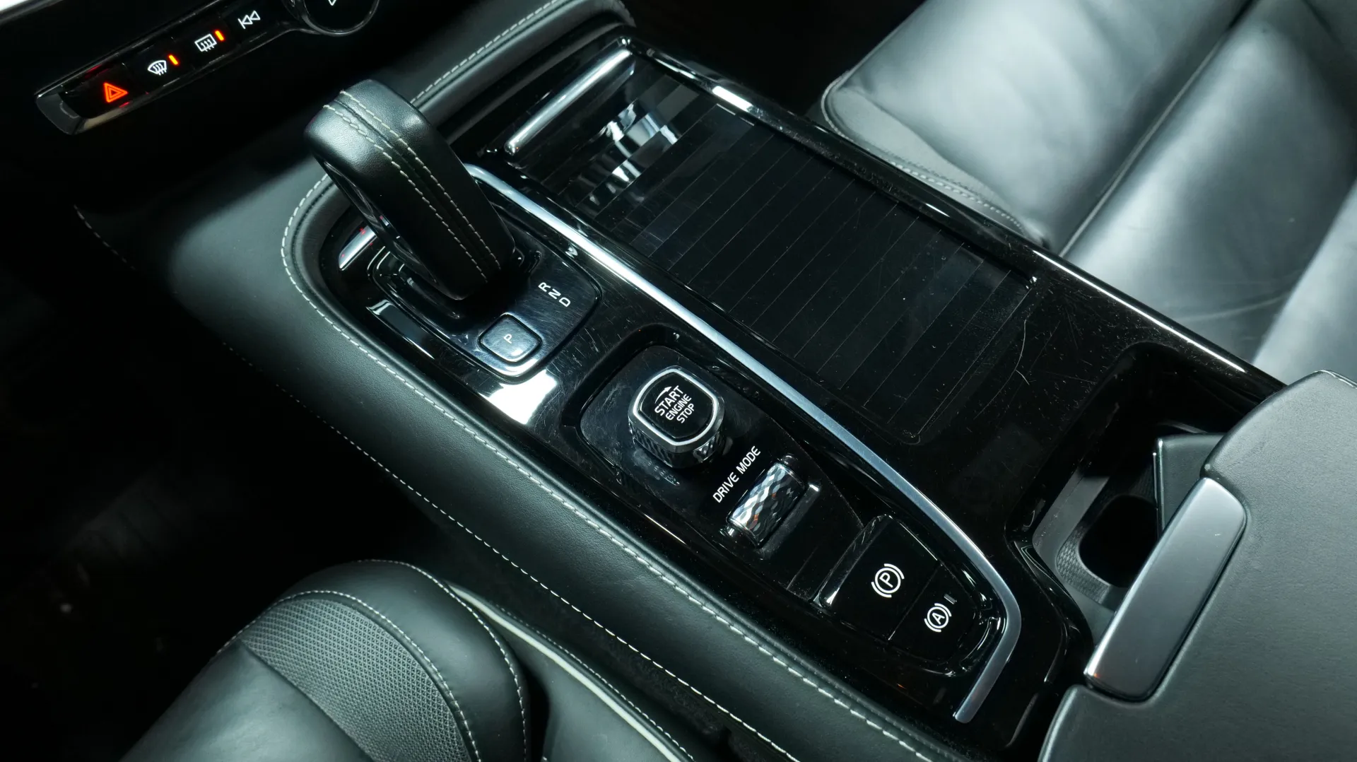 Autokuva 9 - FVC-218