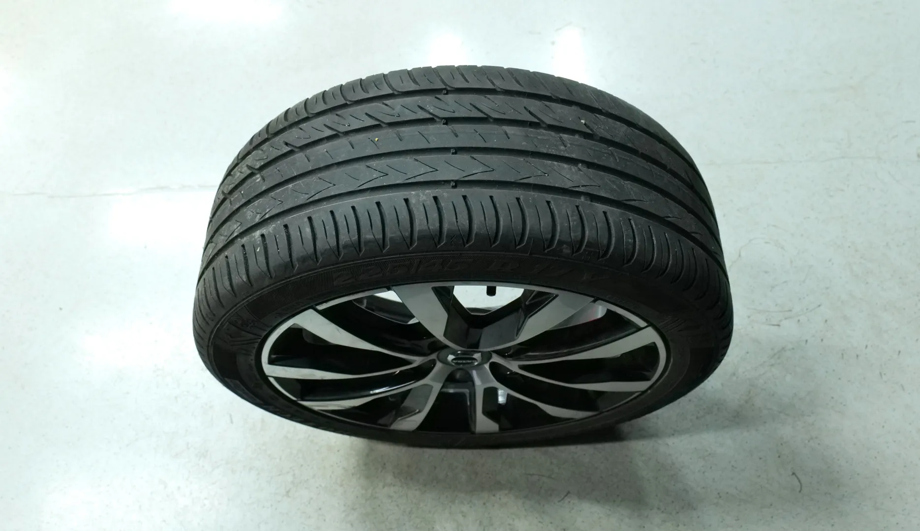 Autokuva 18 - GNL-463