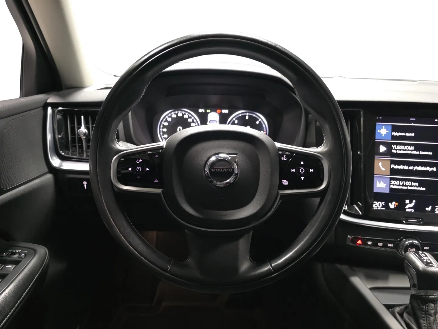 Autokuva 10 - GNN-360