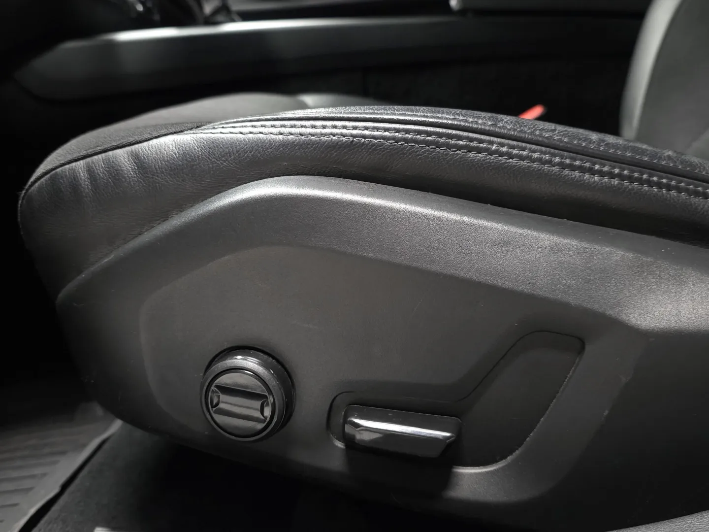 Autokuva 15 - GNN-360