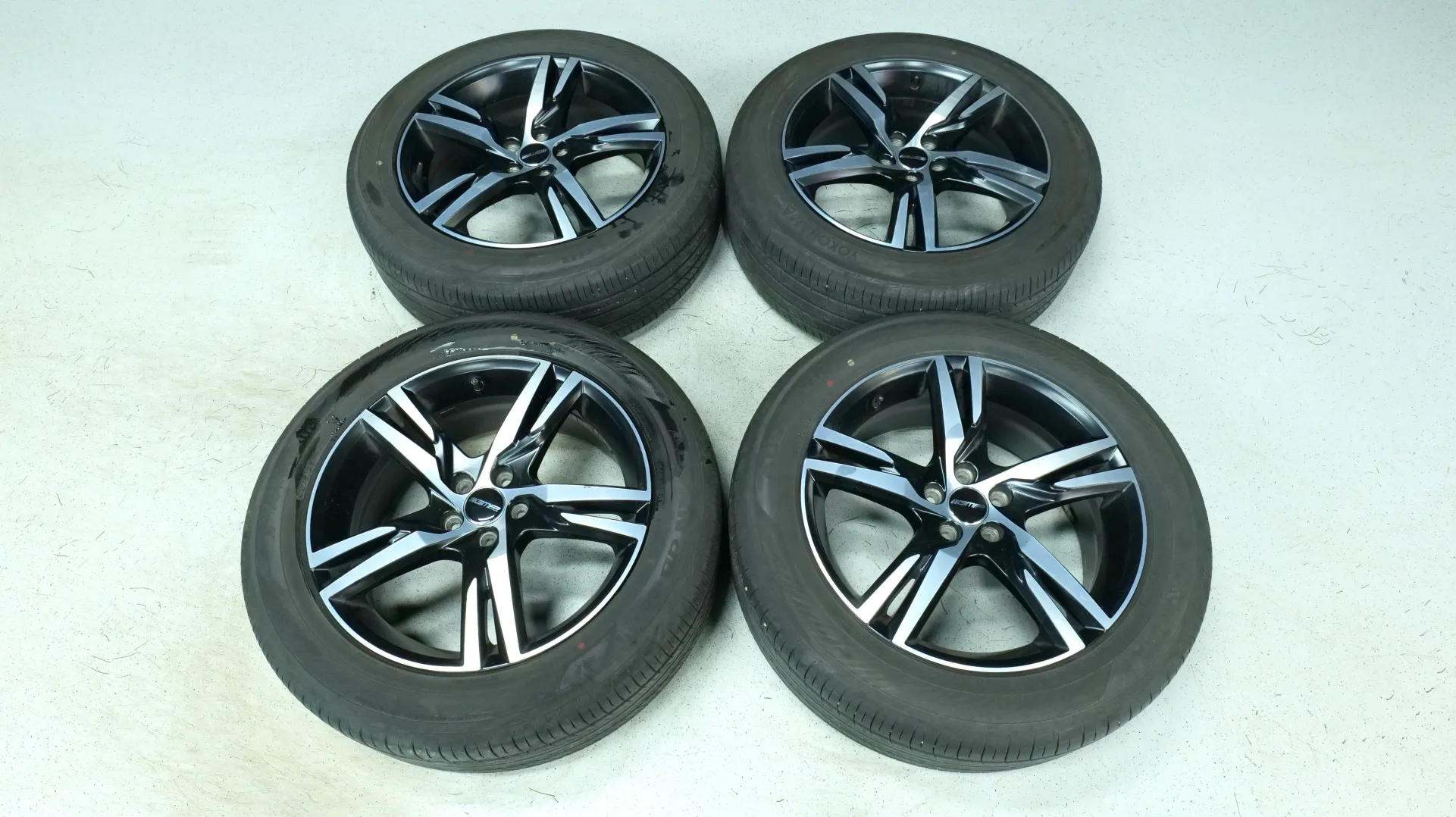 Autokuva 21 - GNO-583