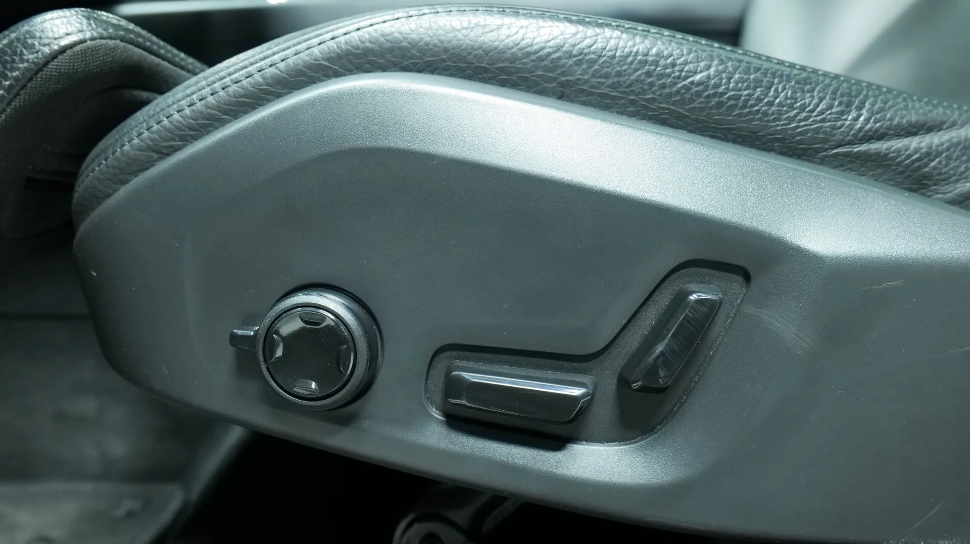 Autokuva 11 - GNP-159