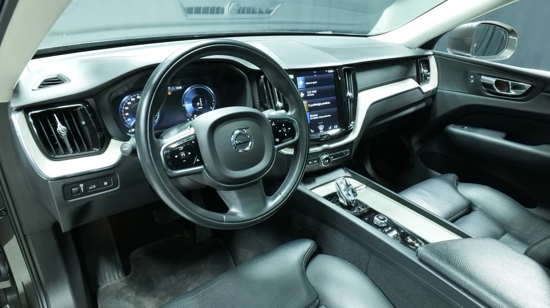 Autokuva 13 - GNP-159