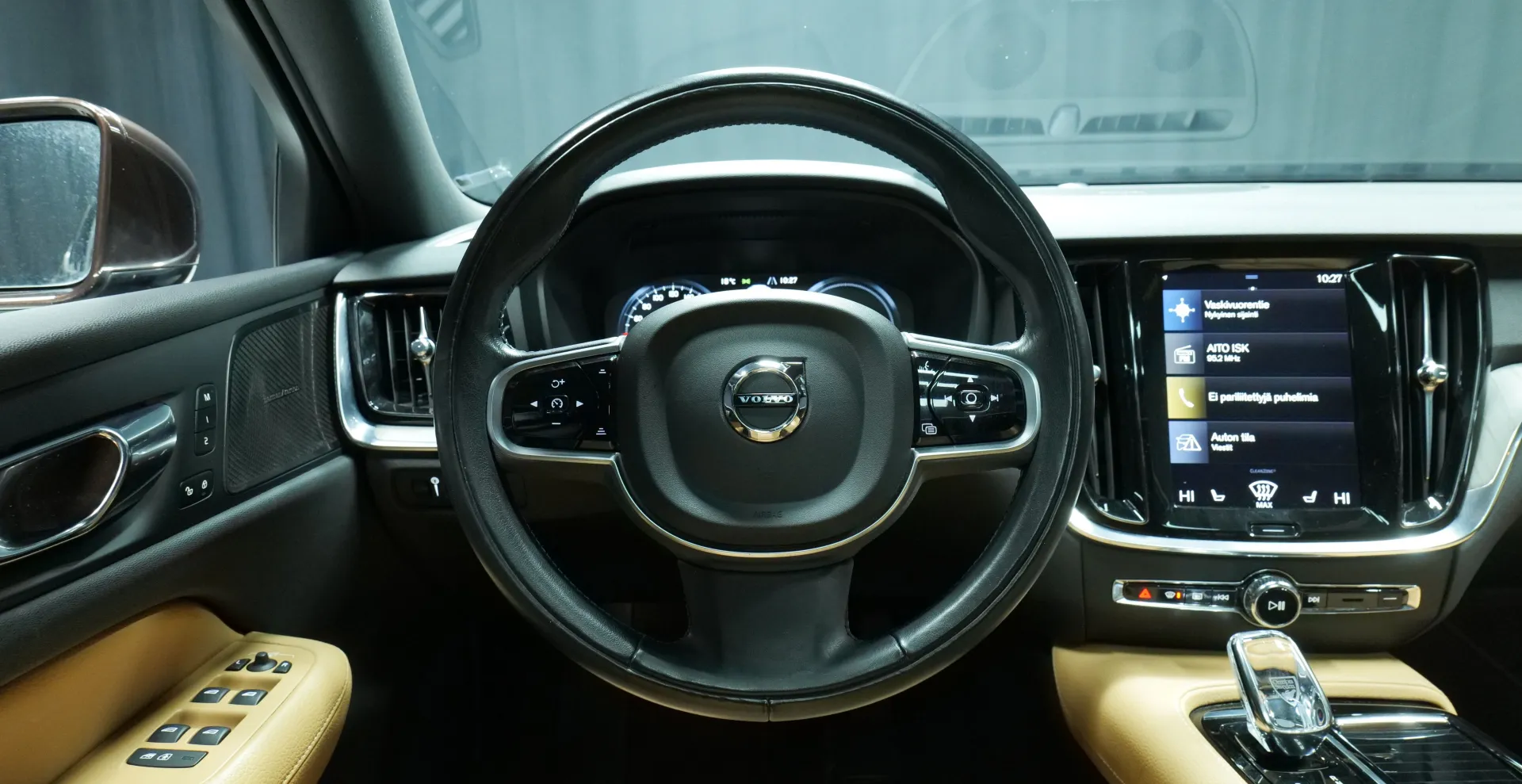 Autokuva 17 - GNS-915