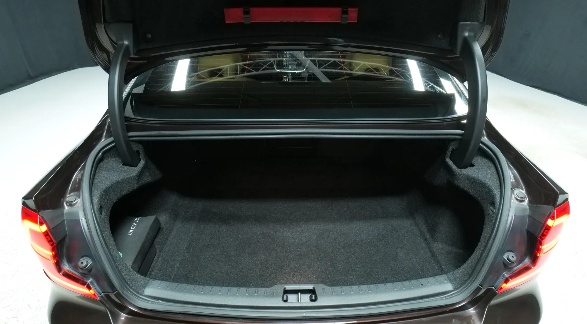 Autokuva 19 - GNS-915