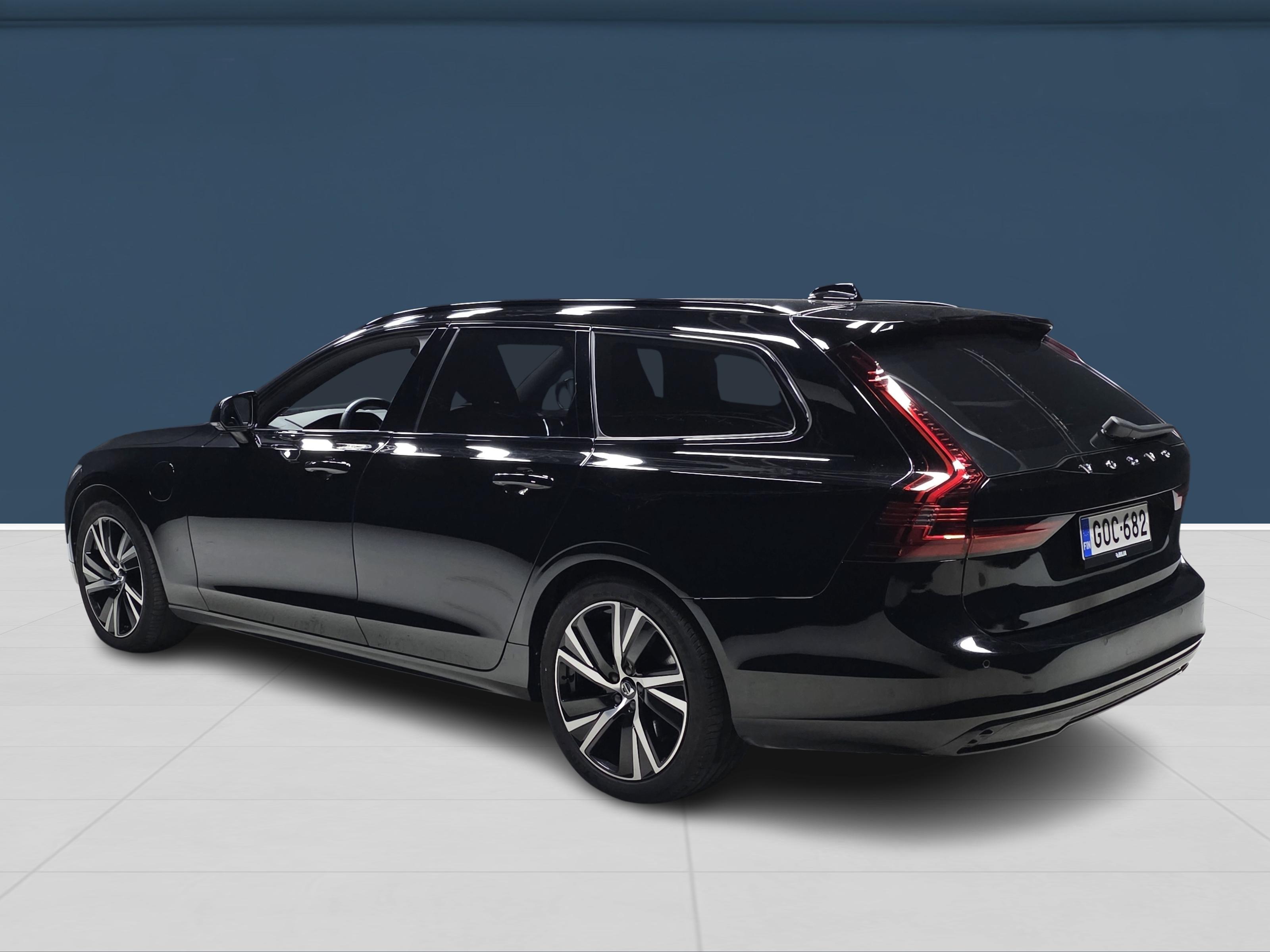Volvo V90 2022, kuva 6/19