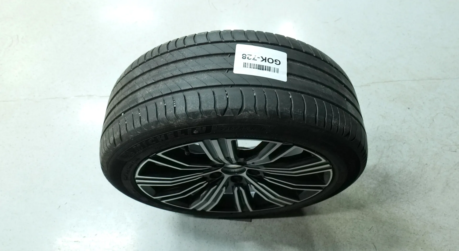 Autokuva 19 - GOK-728