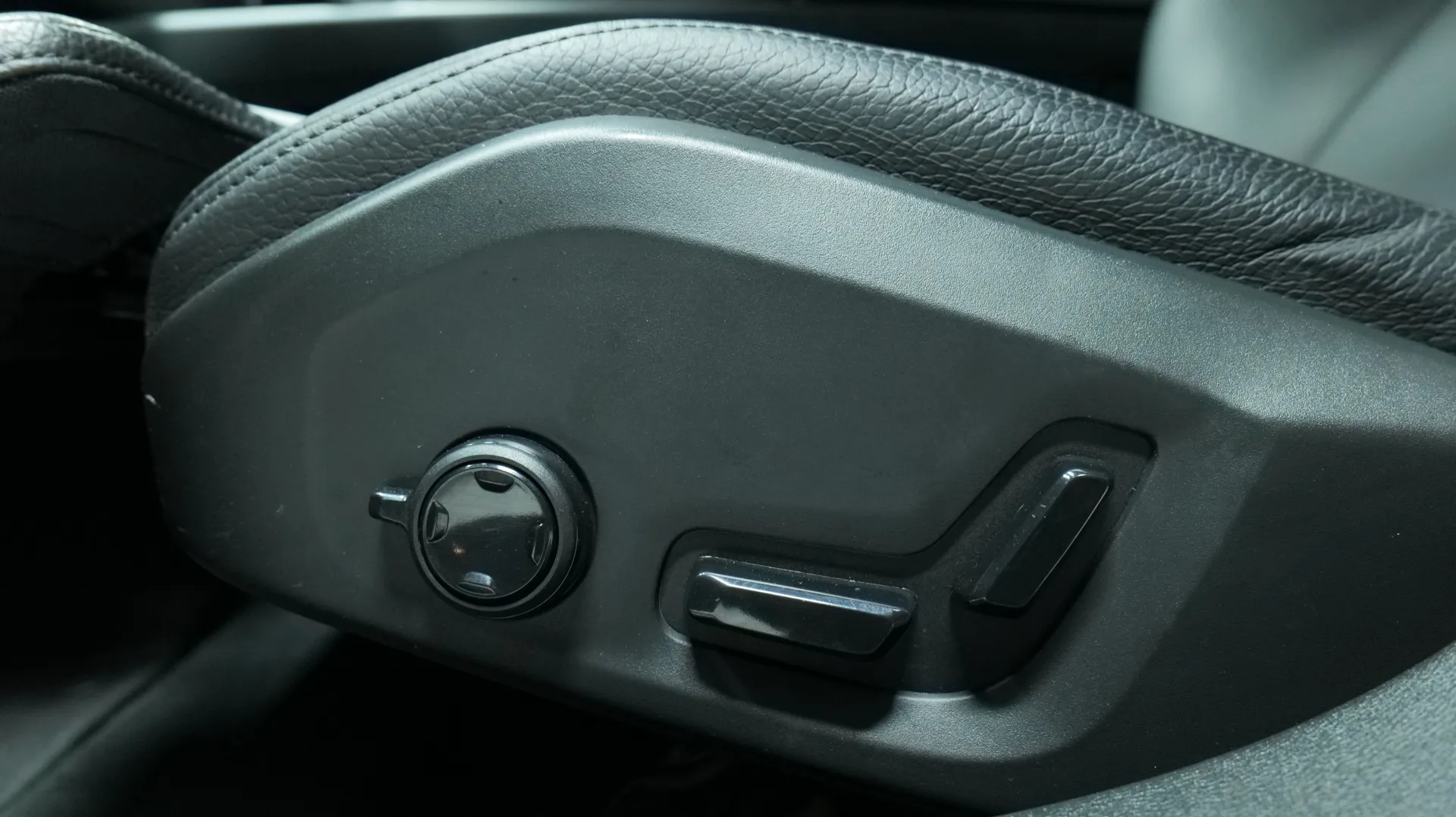 Autokuva 10 - GOK-728