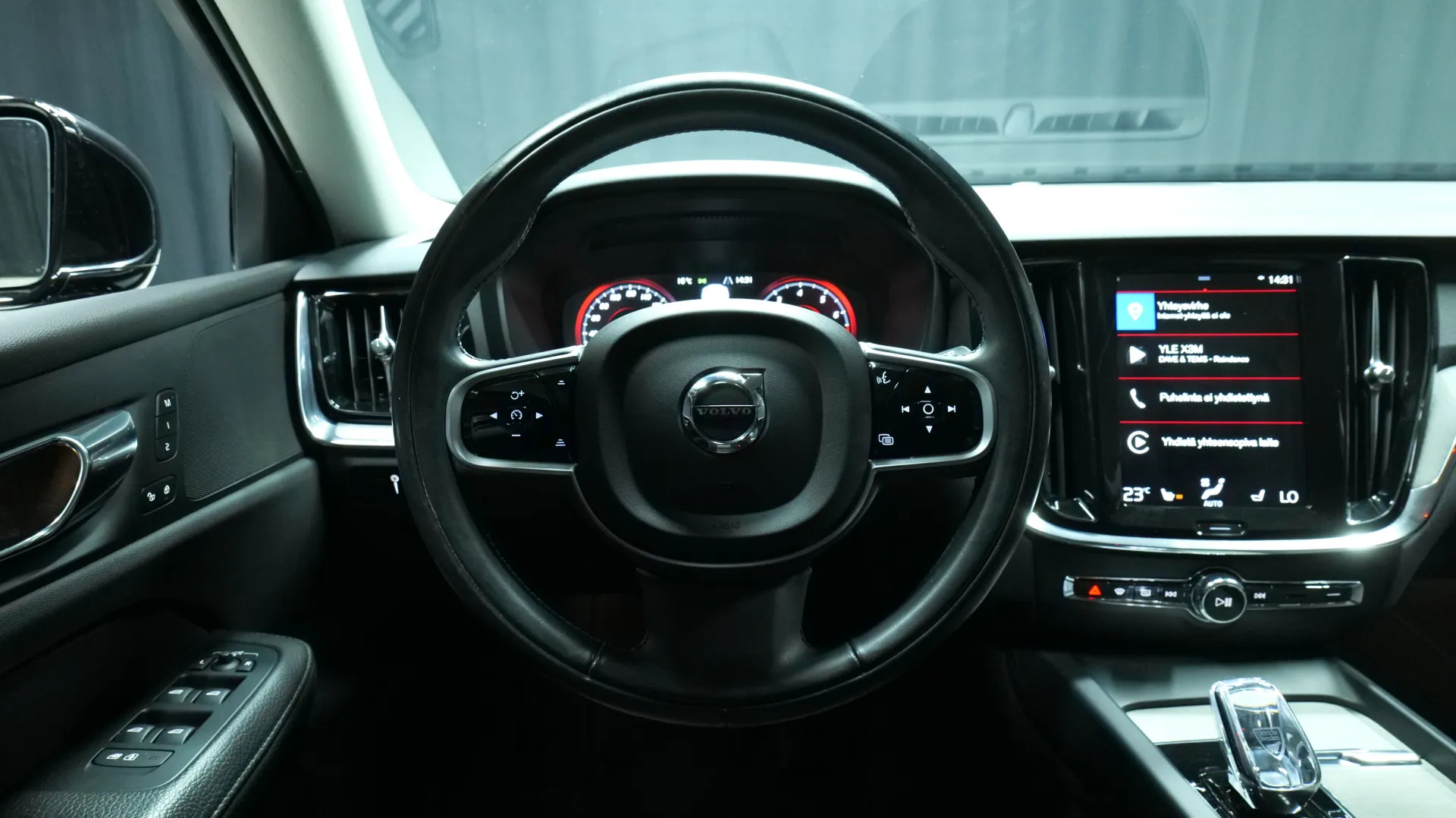 Autokuva 14 - GOK-728