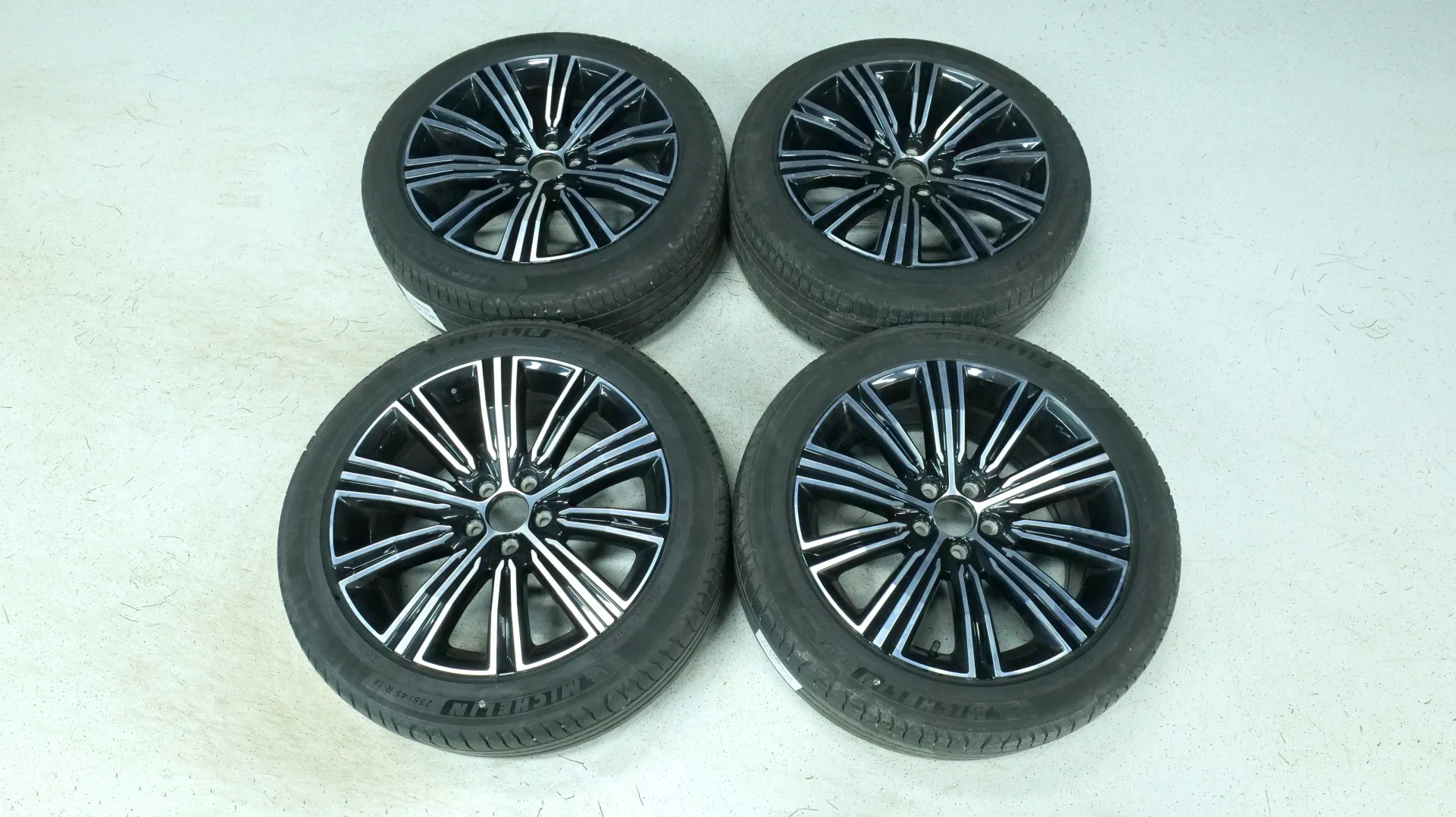 Autokuva 18 - GOK-728