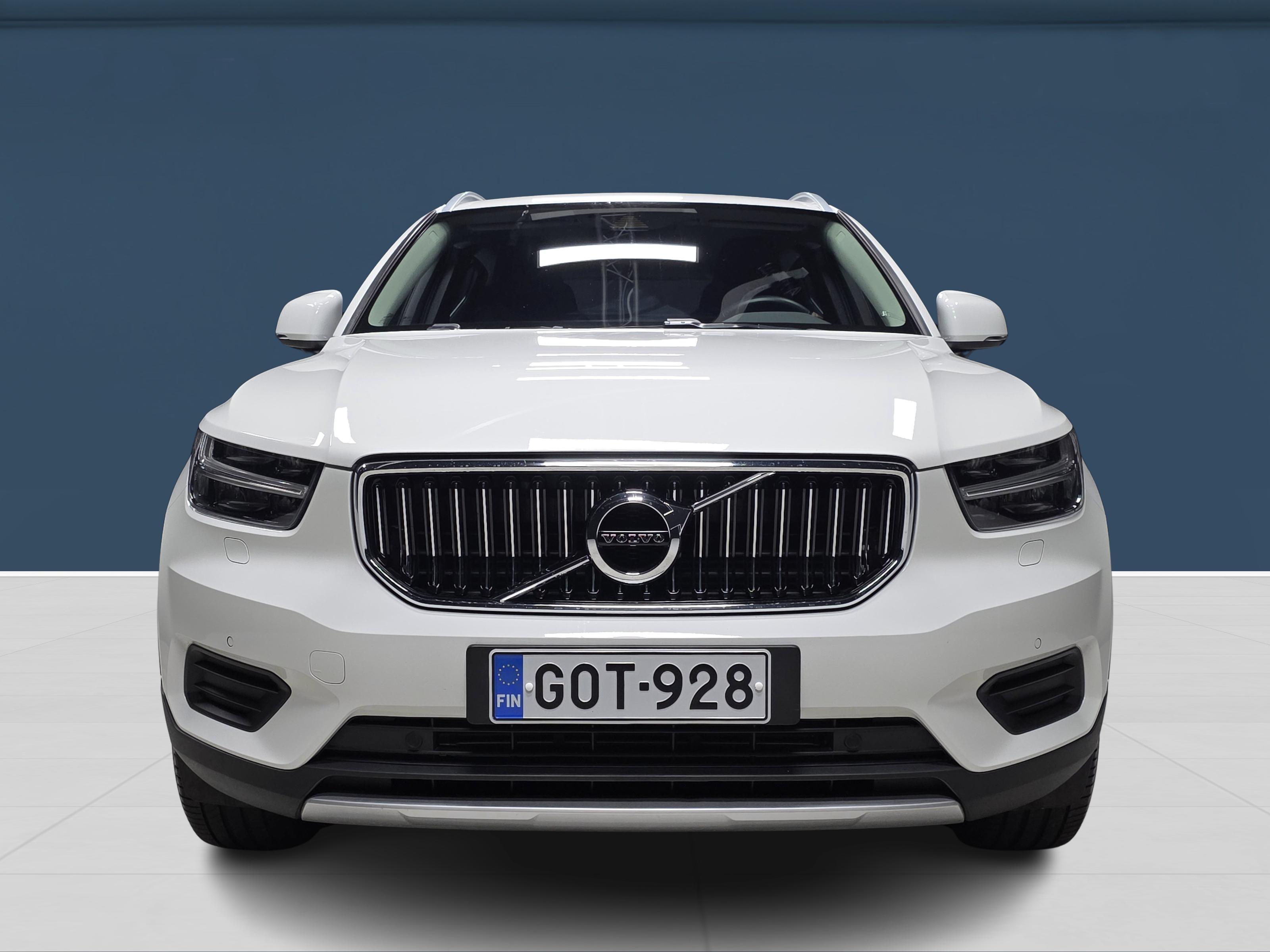 Volvo XC40 2022, kuva 2/17