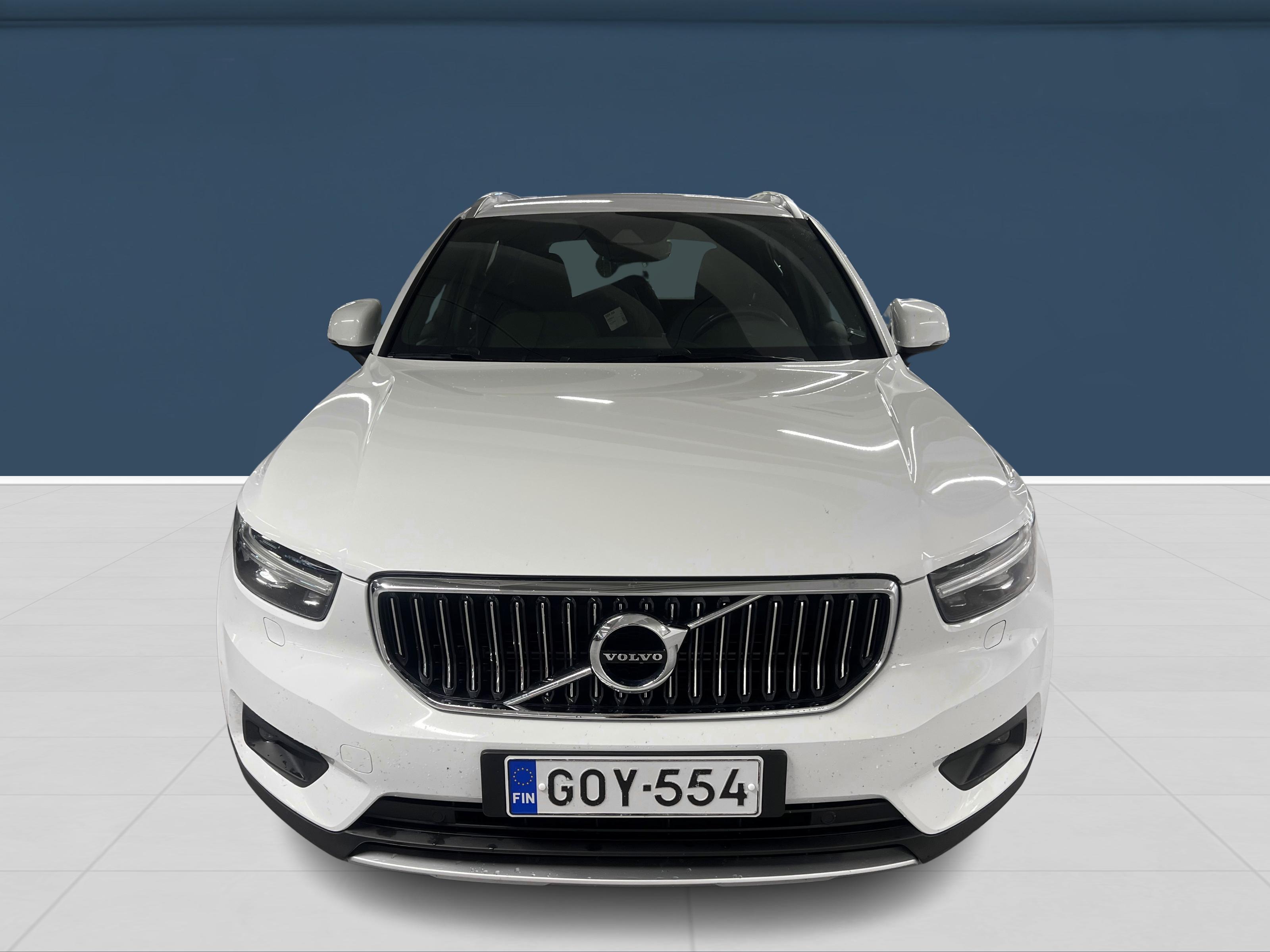 Volvo XC40 2022, photo 2/13