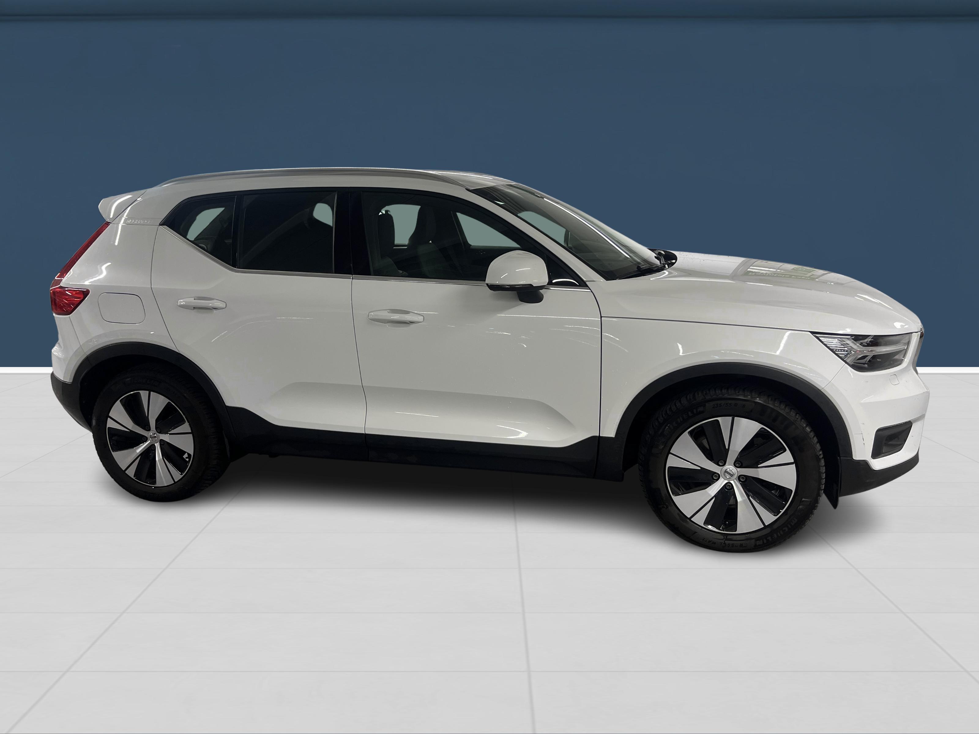Volvo XC40 2022, photo 4/13