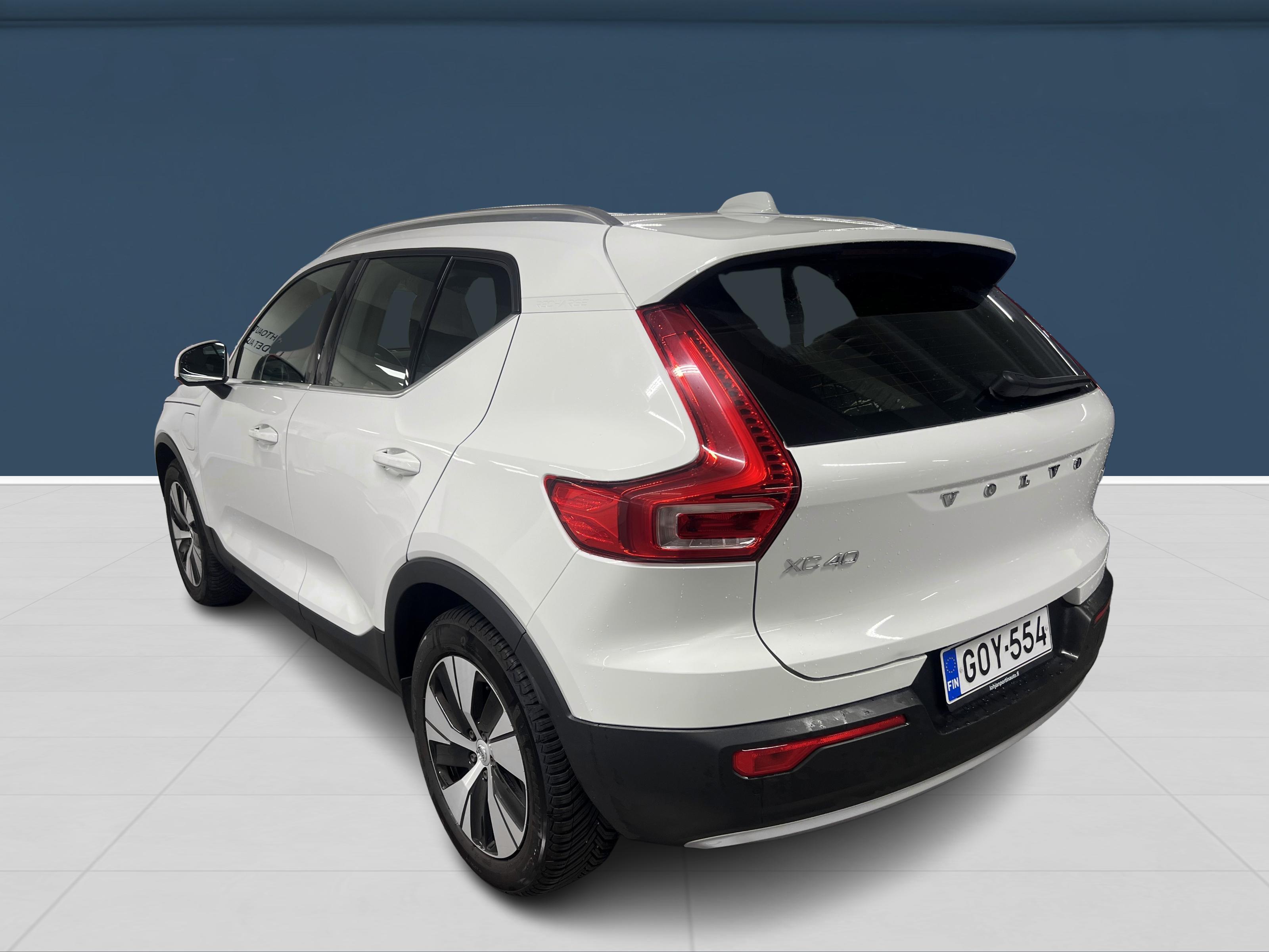 Volvo XC40 2022, photo 7/13