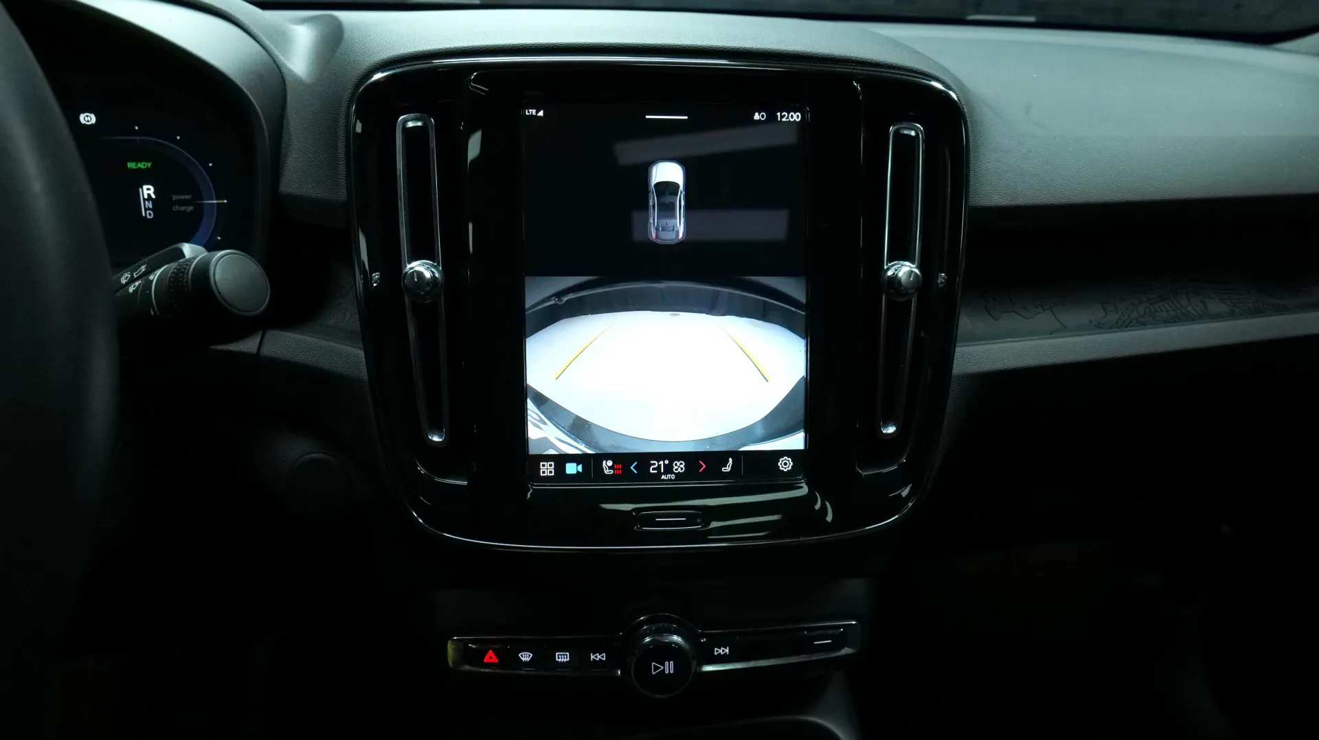 Autokuva 7 - GPB-311