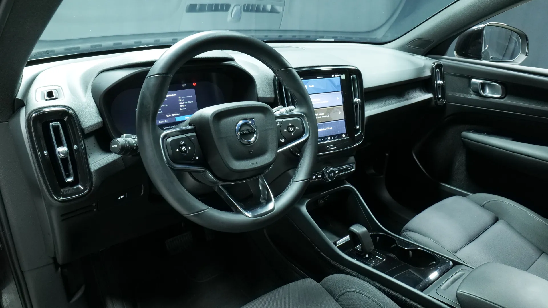 Autokuva 10 - GPB-311