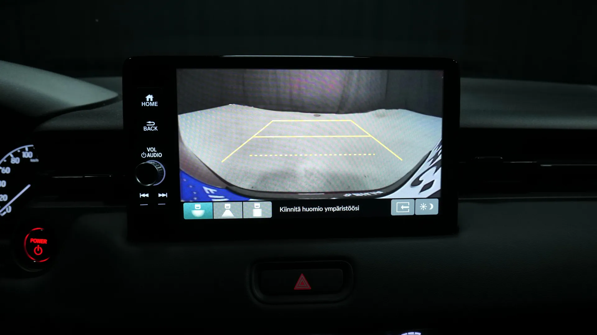 Autokuva 9 - GPB-344