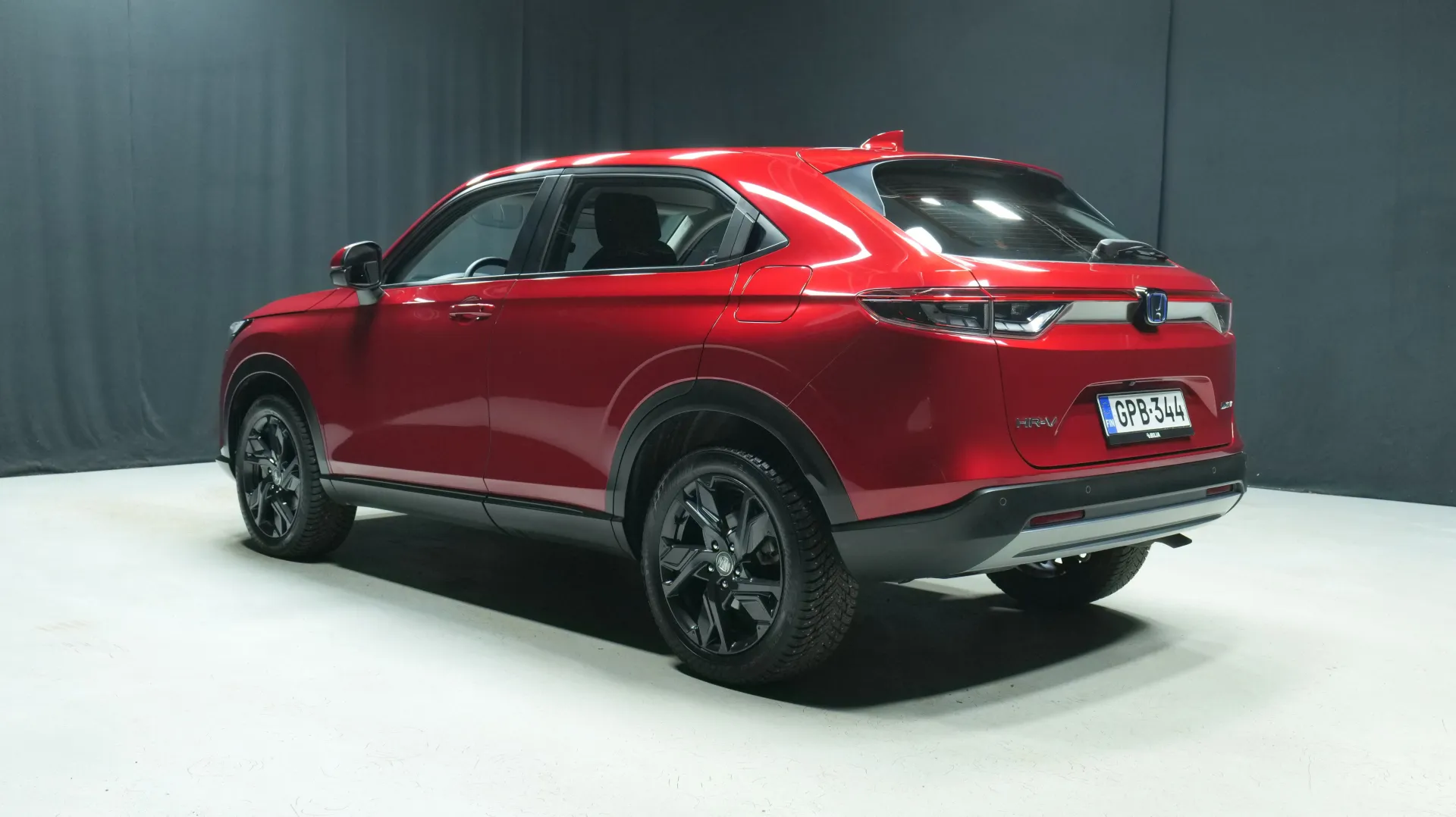 Autokuva 2 - GPB-344