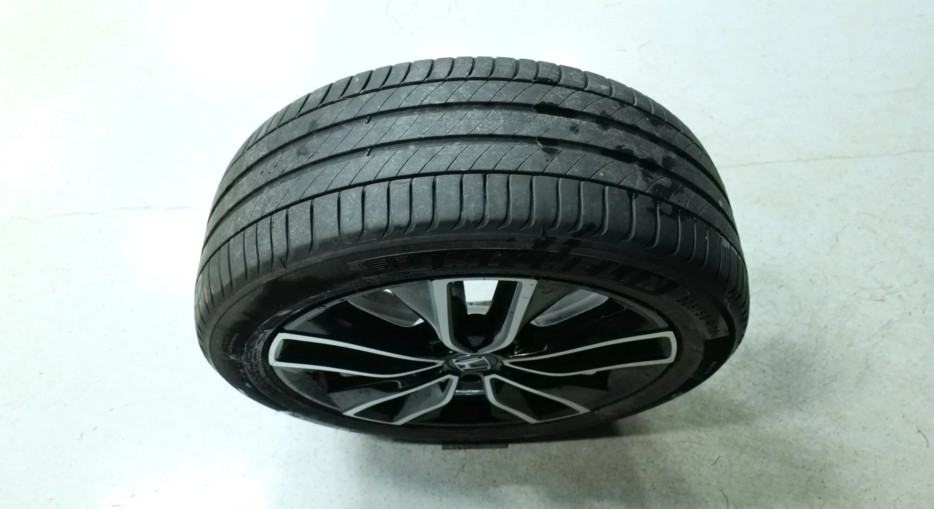 Autokuva 19 - GPB-344