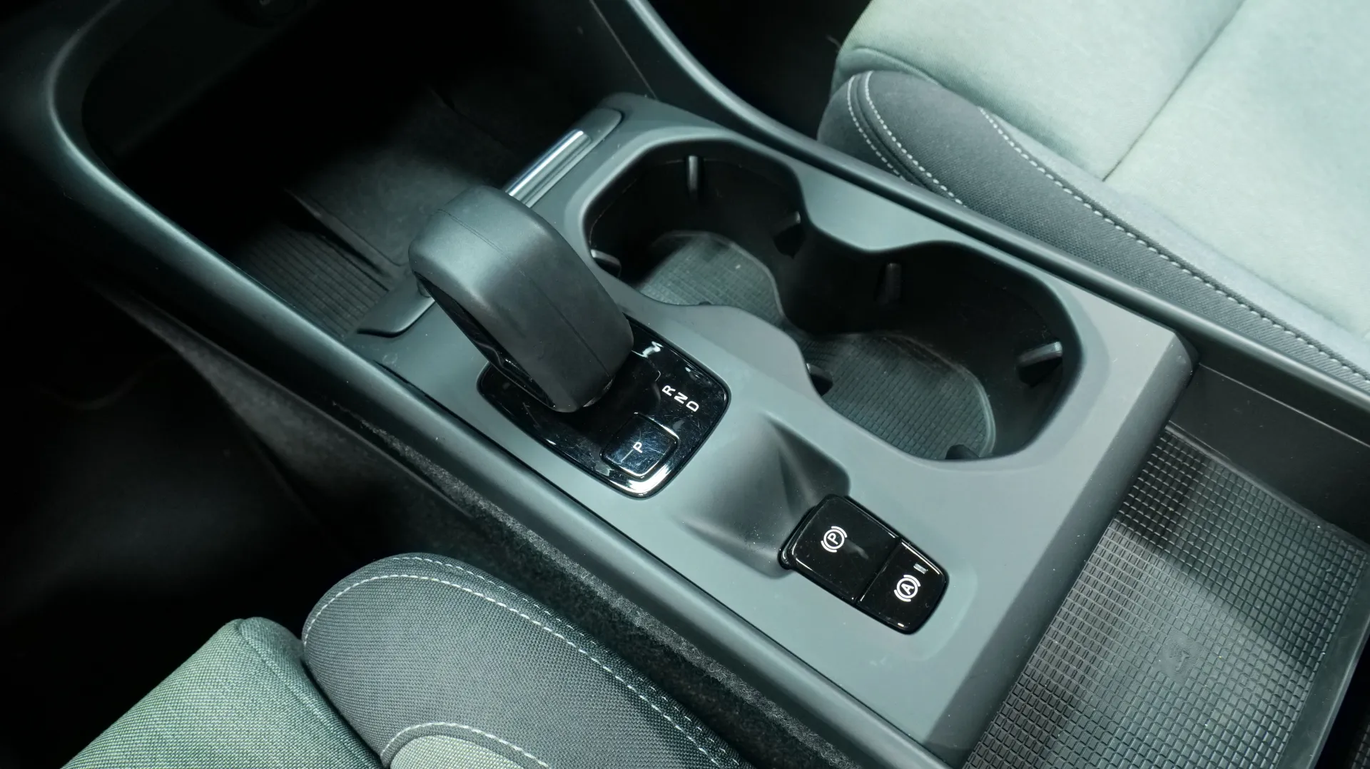 Autokuva 9 - GPB-784