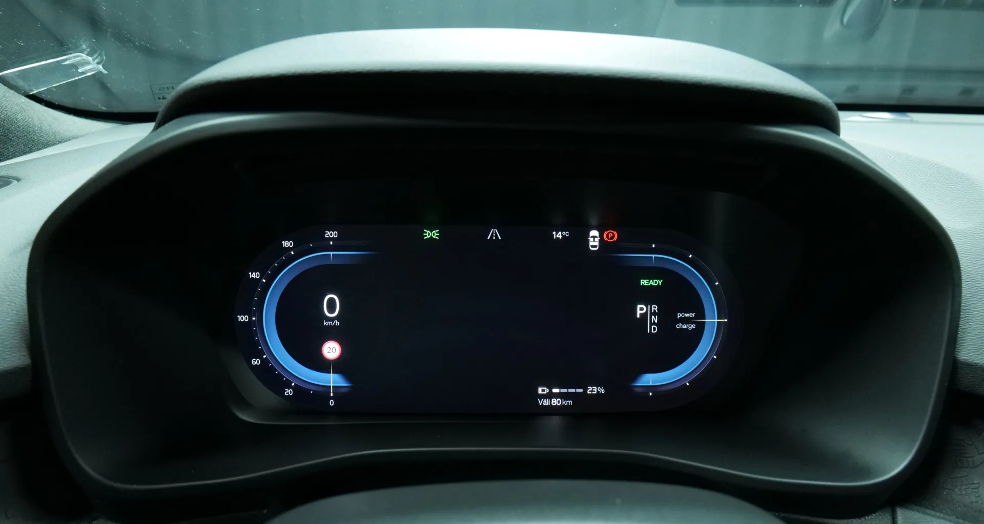 Autokuva 6 - GPB-827