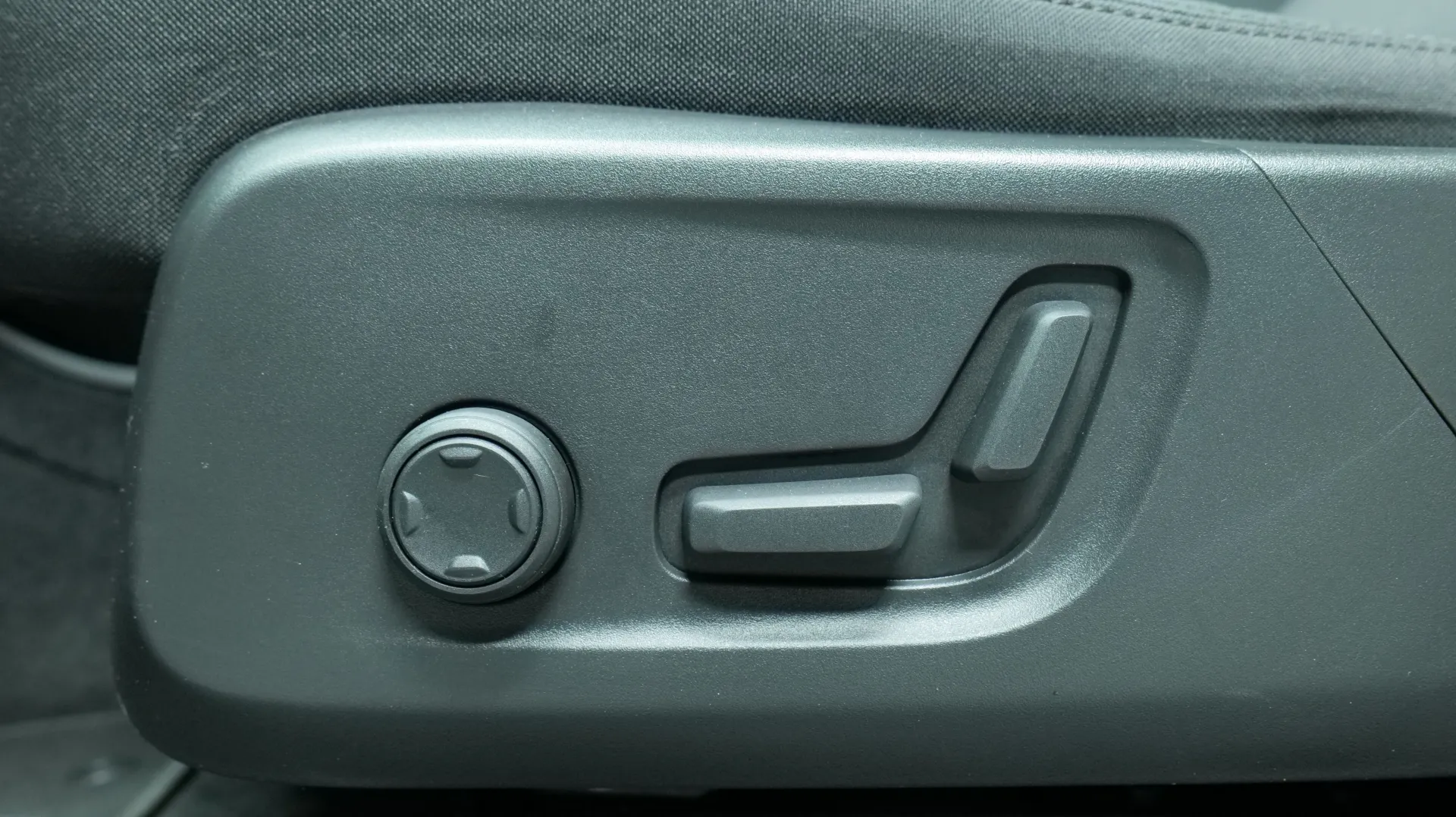 Autokuva 10 - GPB-827