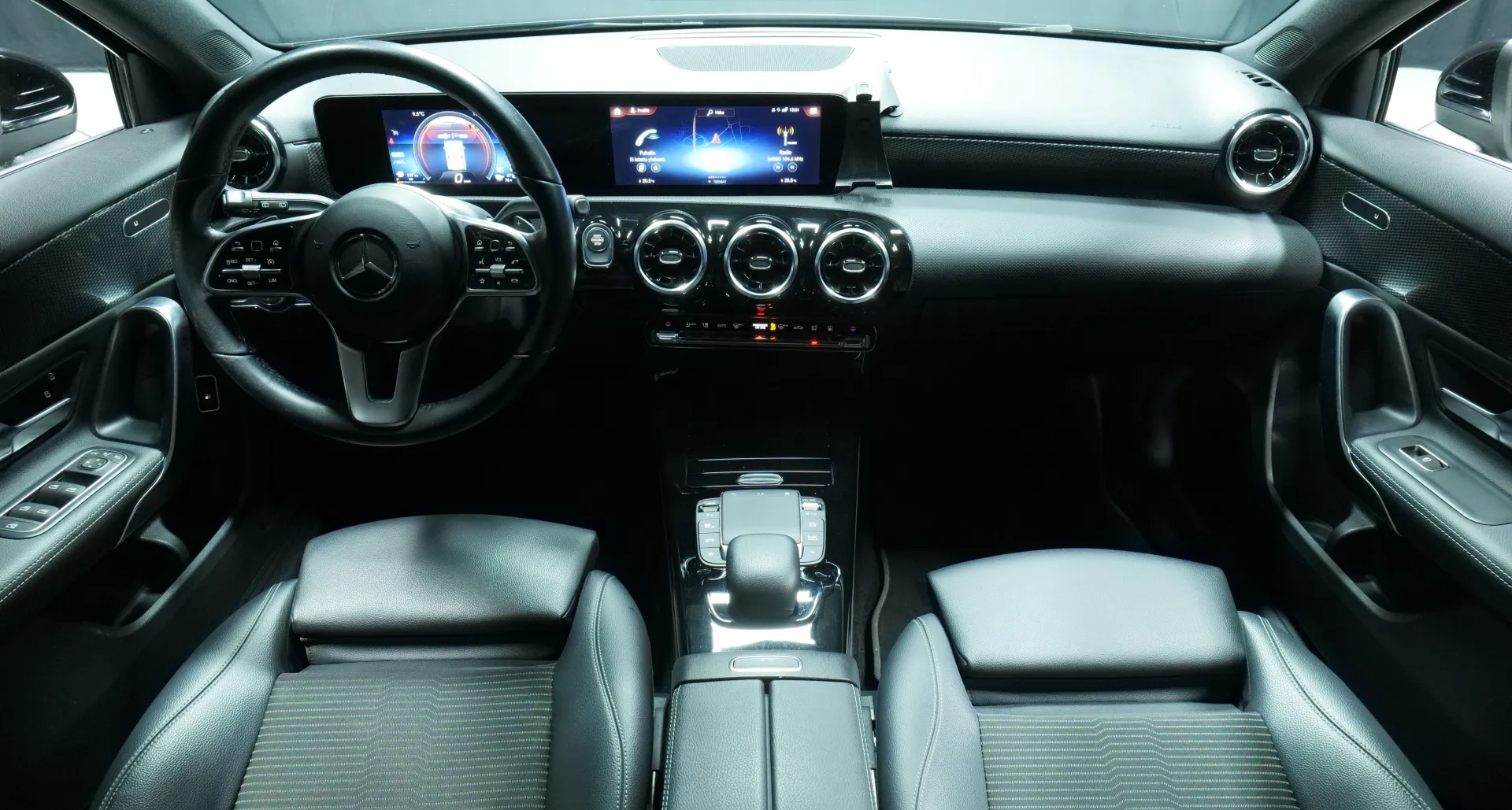 Autokuva 13 - GPC-177