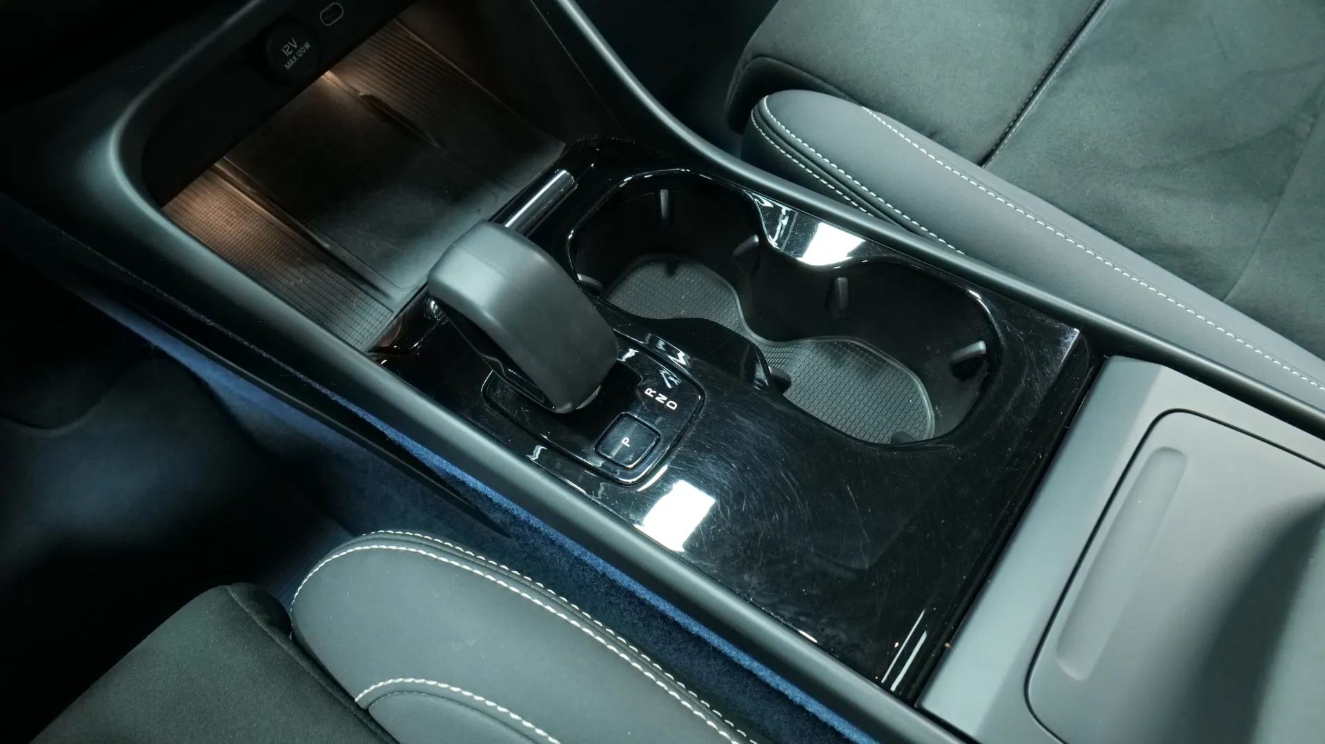 Autokuva 9 - GPC-720