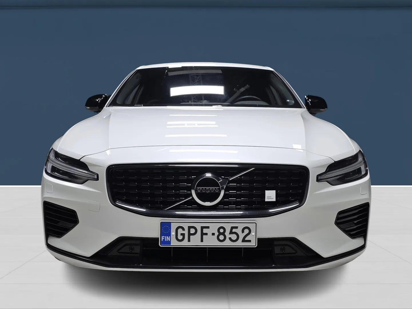 Autokuva 2 - GPF-852