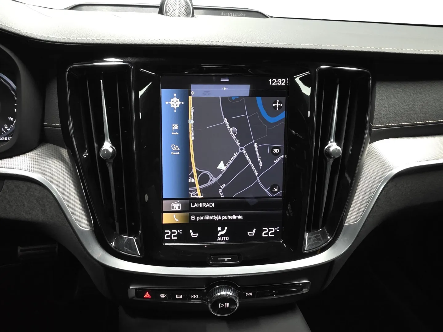 Autokuva 12 - GPF-852