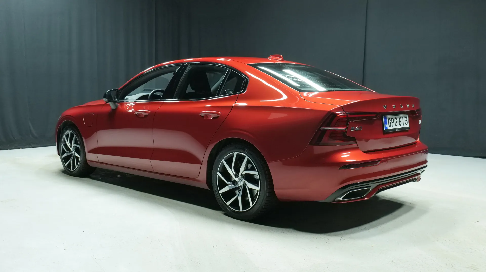 Autokuva 2 - GPG-613