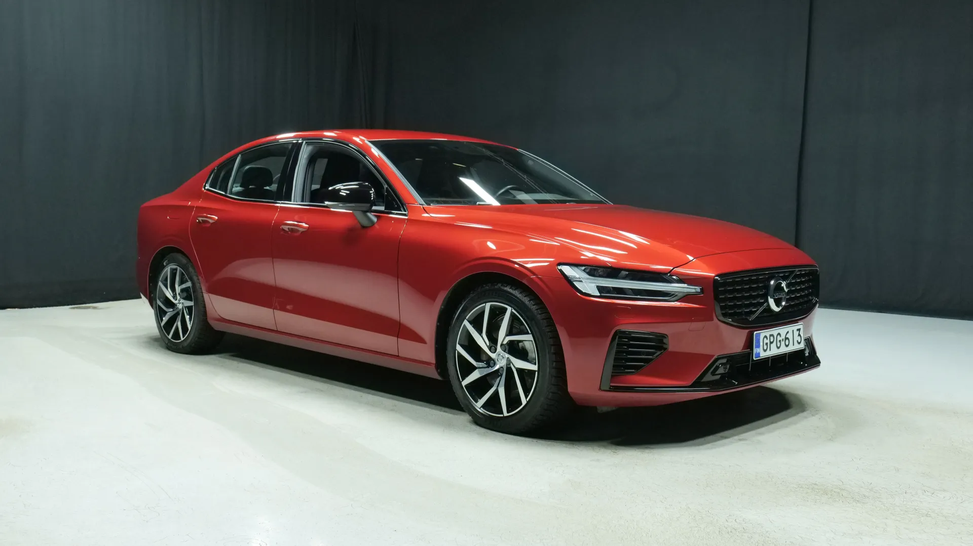 Autokuva 5 - GPG-613