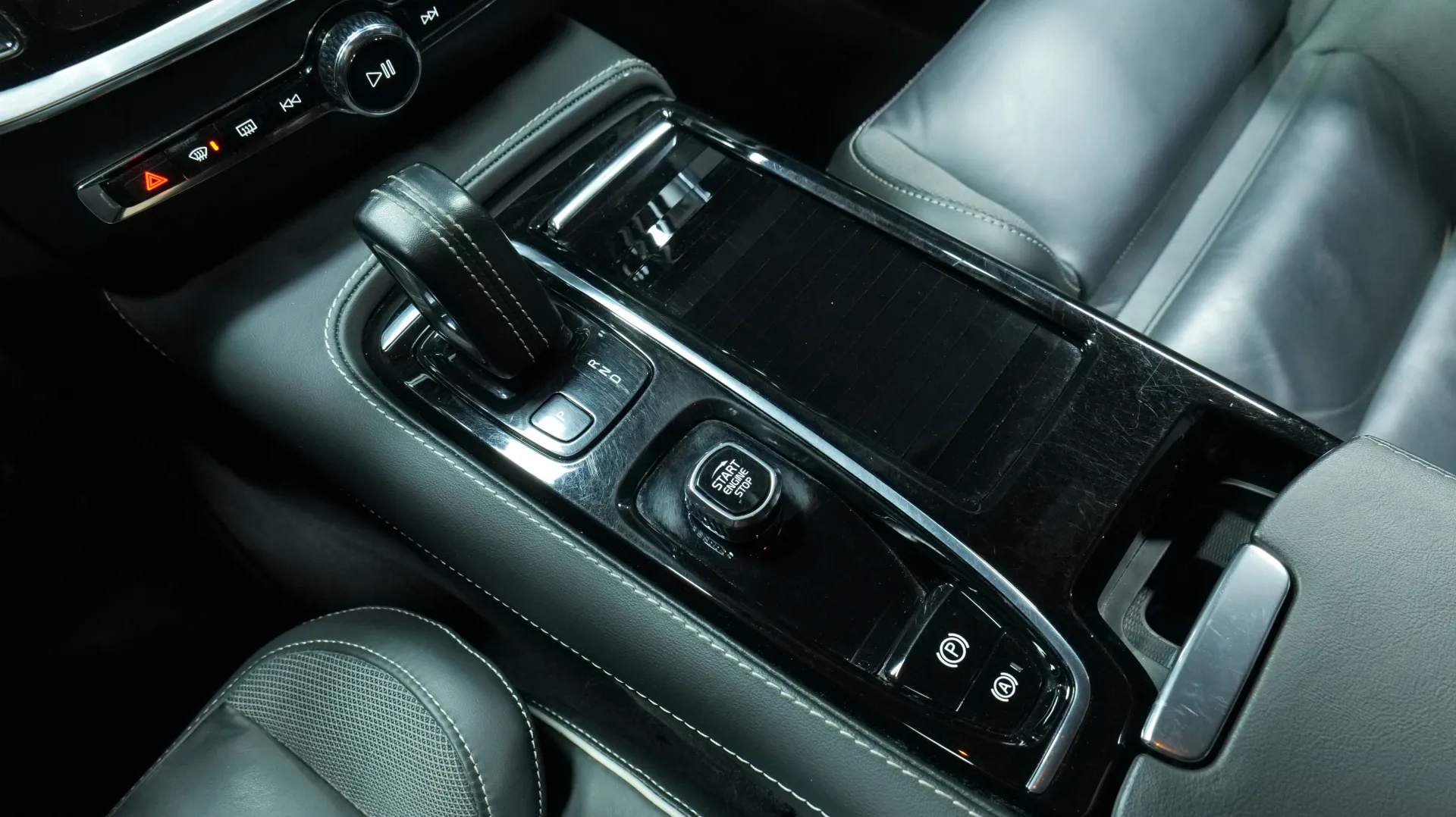 Autokuva 10 - GPG-613